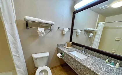 Quality Inn & Suites Near University