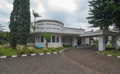 Reddoorz Plus Near Upi Setiabudi