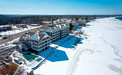 Cherry Tree Inn & Suites