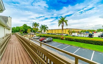 Doral Suites