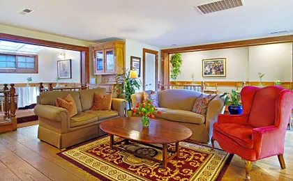 Babbling Brook Inn
