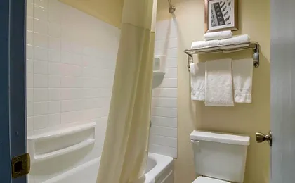 Quality Inn & Suites Silverdale Bangor-Keyport