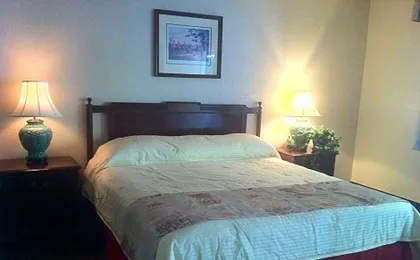 Caravelle Inn & Suites