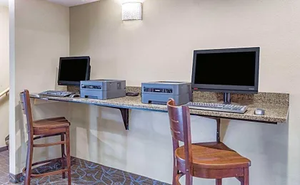 AmericInn by Wyndham Burnsville