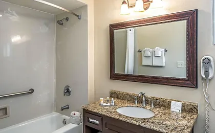 The Inn at 1252 Monterey