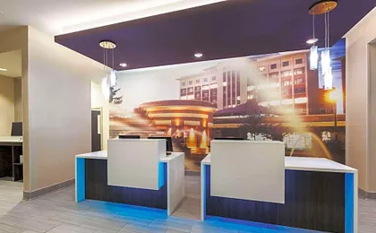 La Quinta Inn & Suites by Wyndham Terre Haute