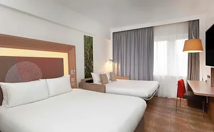 Novotel London West