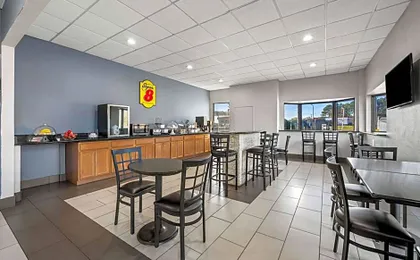 Super 8 by Wyndham Garysburg/Roanoke Rapids