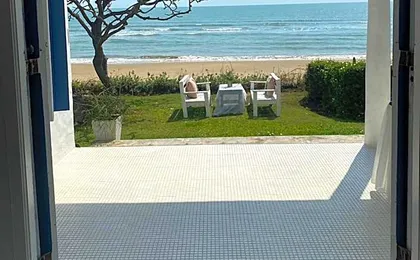 Hua Plee Lazy Beach Hotel