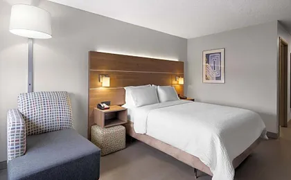 Holiday Inn Express Sheboygan-Kohler / I-43 By IHG
