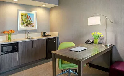 Hampton Inn & Suites Palm Desert