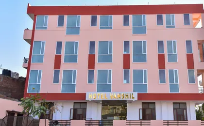 OYO 77294 Hotel Vanshil