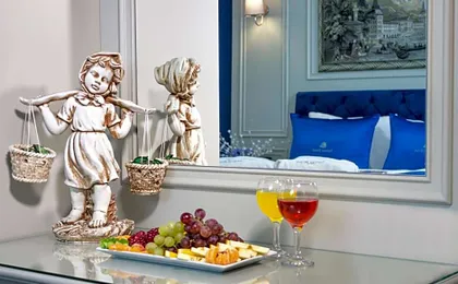 Sarissa Hotel