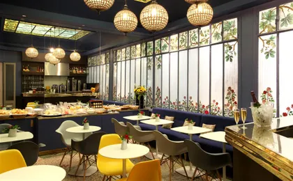 Little Palace Hotel Bar