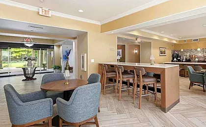 Best Western Plus Hannaford Inn & Suites