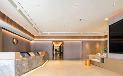 Ji Hotel Linzhi Bayi Street