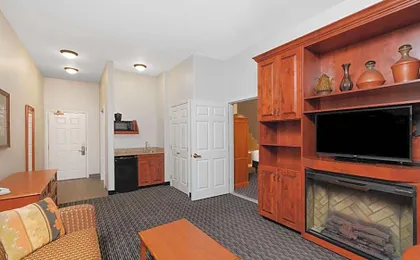 La Quinta Inn & Suites by Wyndham Rifle