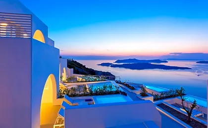Alti Santorini Luxury Suites