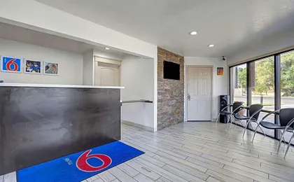 Motel 6-Anderson, CA - Redding Airport