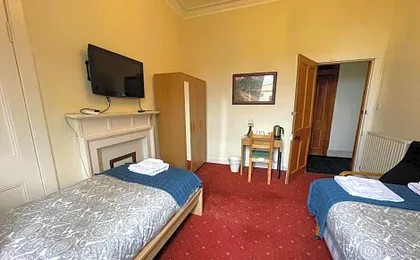 Airdenair Guest House