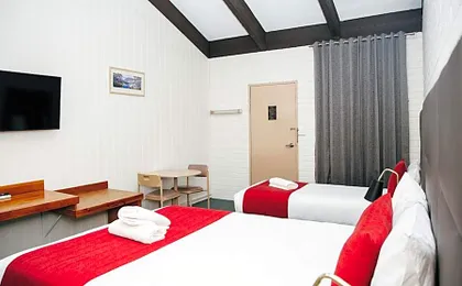 All Travellers Motor Inn