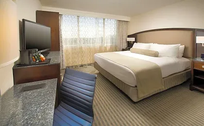 Skybridge Seattle Airport Hotel