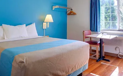 Motel 6-The Dalles, OR