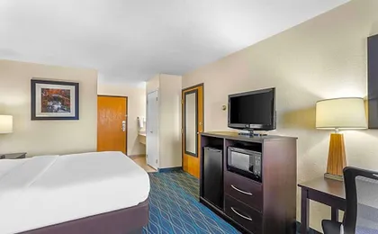 Best Western Oglesby Inn