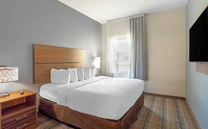 MainStay Suites North - Central York