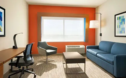 Holiday Inn Express And Suites Beaver Dam By IHG