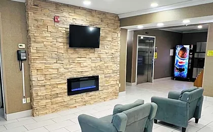 Super 8 by Wyndham South Bend