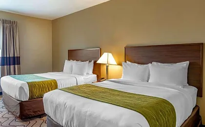 Comfort Inn & Suites Orange County John Wayne Airport