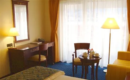 HOTEL MERIDIJAN