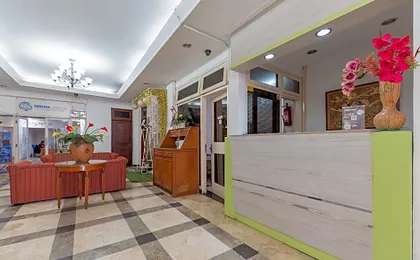 Urbanview Hotel Utari