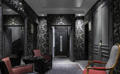 Upstairs corridor