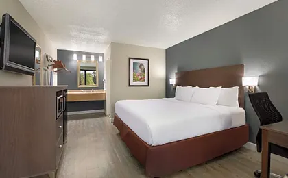 Baymont by Wyndham Wilmington