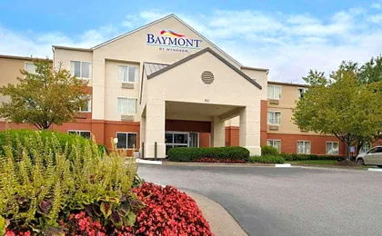 Baymont by Wyndham St. Charles