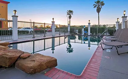 Best Western Dayton Inn & Suites
