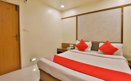 OYO 23337 Flagship Ashram Road