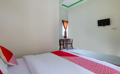 OYO 3210 Villa Aisya