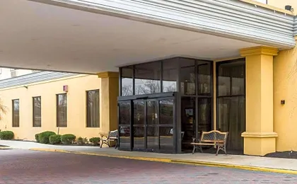 Clarion Hotel Somerset - New Brunswick