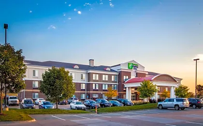 Holiday Inn Express Hotel & Suites Altoona-Des Moines By IHG