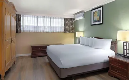 Travelodge by Wyndham Monterey Bay