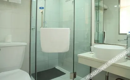 HanTing Premium Hotel (Shanghai Dapuqiao Subway Station)