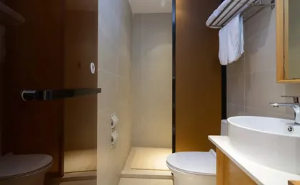 Homeinn Ripple Hotel (Shanghai Hongqiao Transportation Hub Jinghua Road)