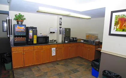 Thompson's Best Value Inn & Suites
