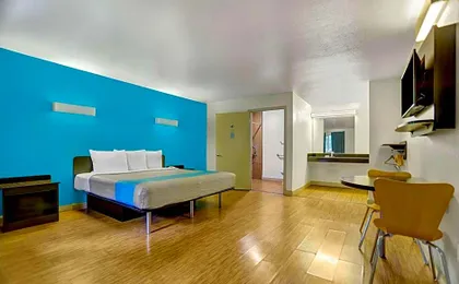 Motel 6-Anderson, CA - Redding Airport