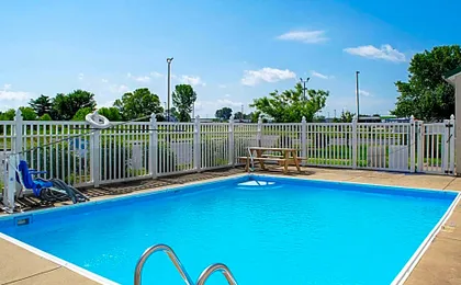 Motel 6-Seymour, IN - North