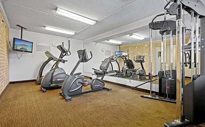 La Quinta Inn by Wyndham Costa Mesa / Newport Beach