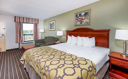 Baymont by Wyndham Clarksville Northeast